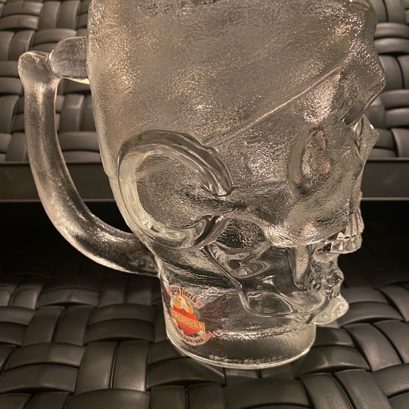 Large Glass Pirate Skull Mug Guy Fieri's American Kitchen Bar Cancun EUC 6.25" - Picture 2 of 9